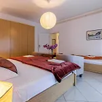 Апартаменты Three-bedroom In Медулин