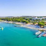 Διαμέρισμα Three-bedroom In