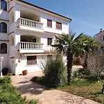 Lejlighed Three-bedroom In