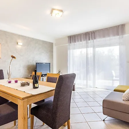 Three-bedroom In Apartment
