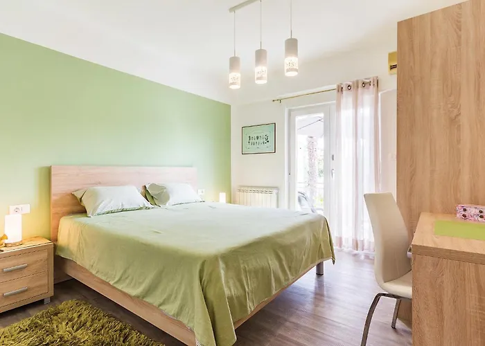 Lägenhet Three-bedroom In *