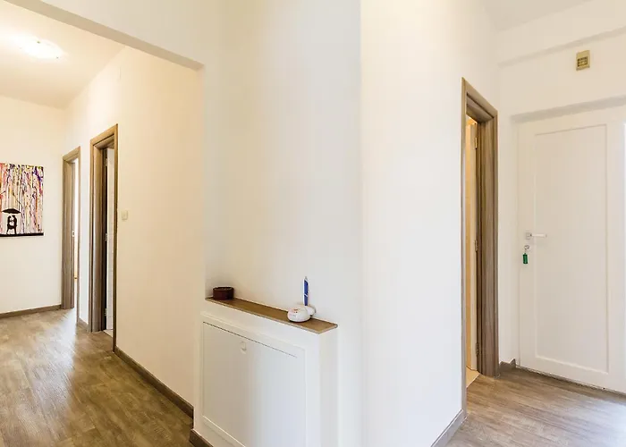 아파트 Three-bedroom In