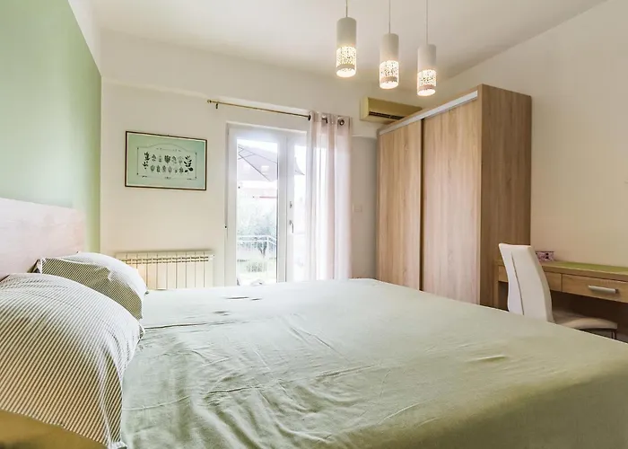 아파트 Three-bedroom In *