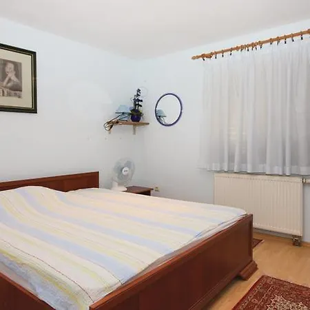 Three-bedroom In Apartament