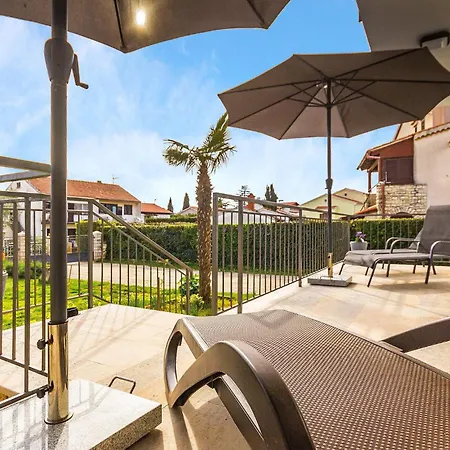 Apartament Three-bedroom In