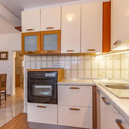 Three-bedroom In Apartament